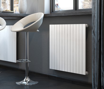 Радиатор Соло В 1-2000-12 RAL 9016, 12 секций, подключение боковое